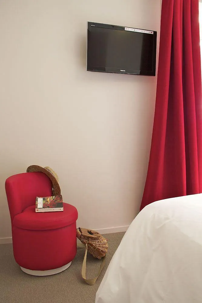 Hotel Port Haliguen Quiberon 2*,  France